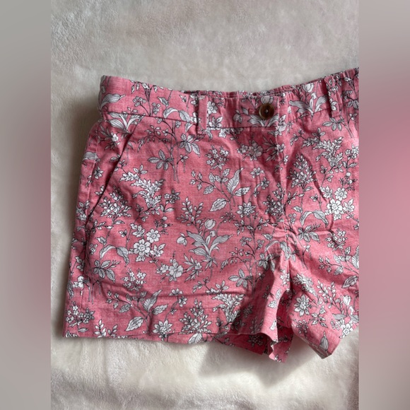 GAP Khakis by GAP Pink Floral Print Summer Short 06 R - Picture 2 of 14